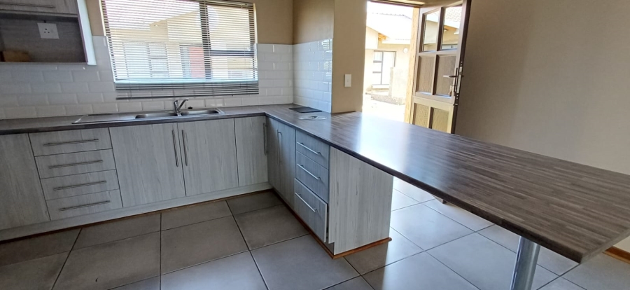 To Let 2 Bedroom Property for Rent in Morelig Free State